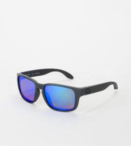 OUT OF Swordfish Black The One Gelo